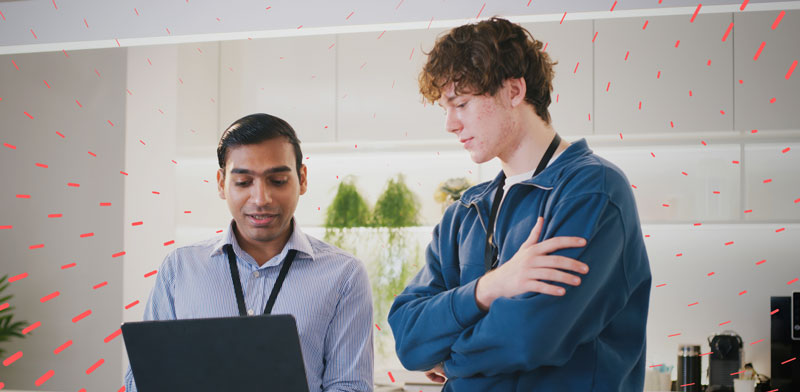 fichiers virtuels devant ordinateur